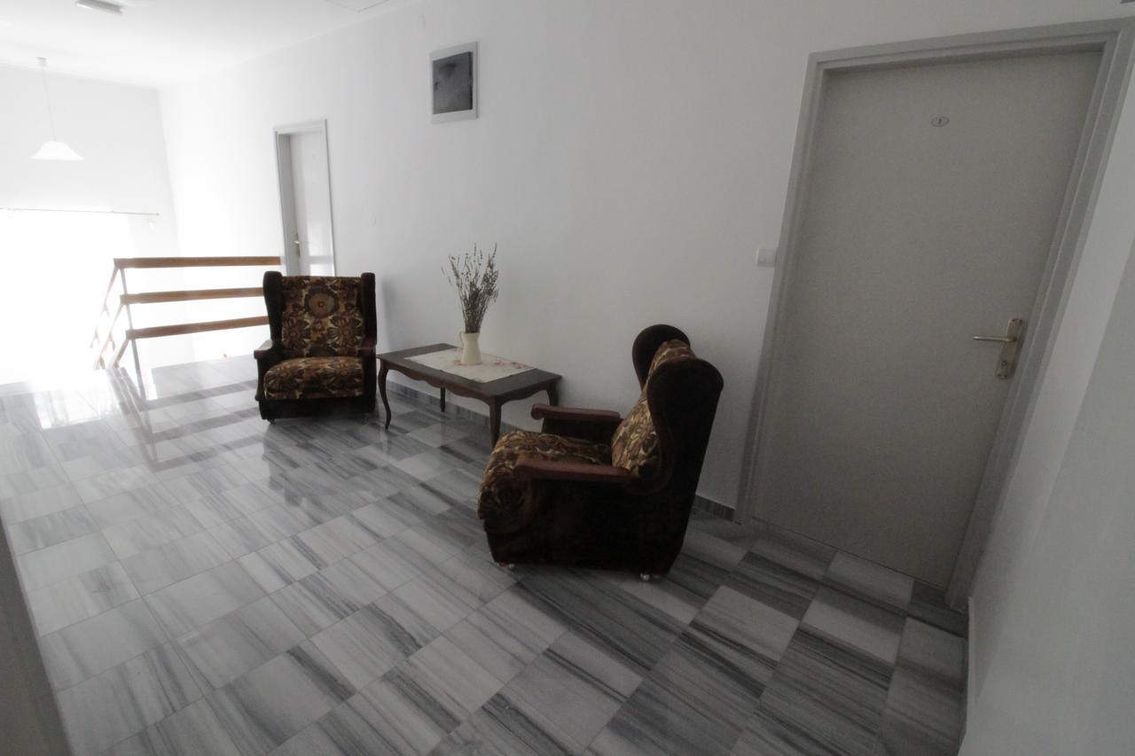Studios & Rooms Fiesta نوفاليا المظهر الخارجي الصورة