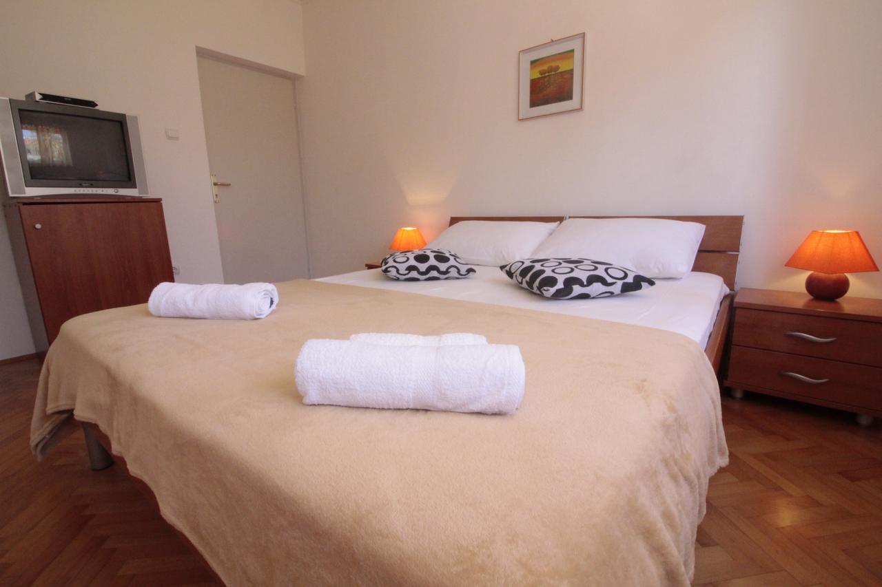 Studios & Rooms Fiesta نوفاليا المظهر الخارجي الصورة