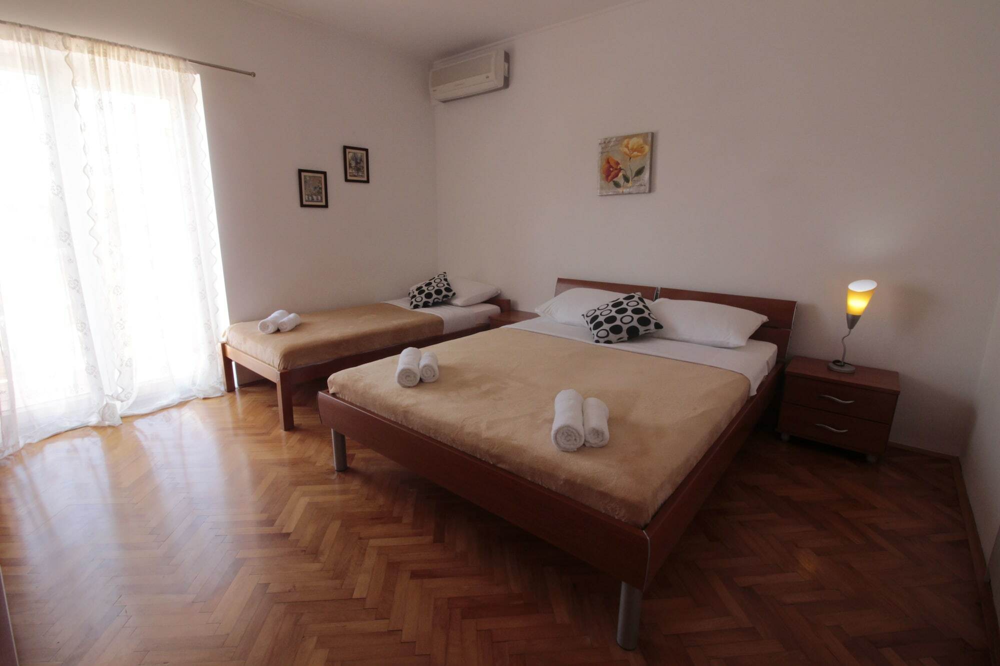 Studios & Rooms Fiesta نوفاليا المظهر الخارجي الصورة